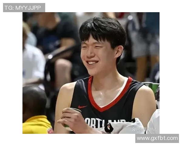 杨瀚森G联赛13篮板4封盖导演20分逆转 关键时刻连送火锅点燃翻盘